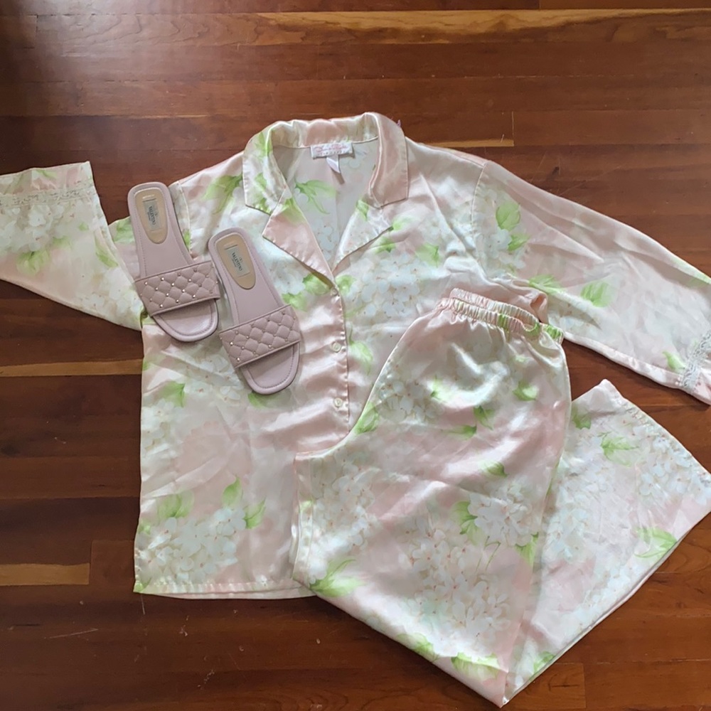 Oscar de la Renta Pink Label Pajama set